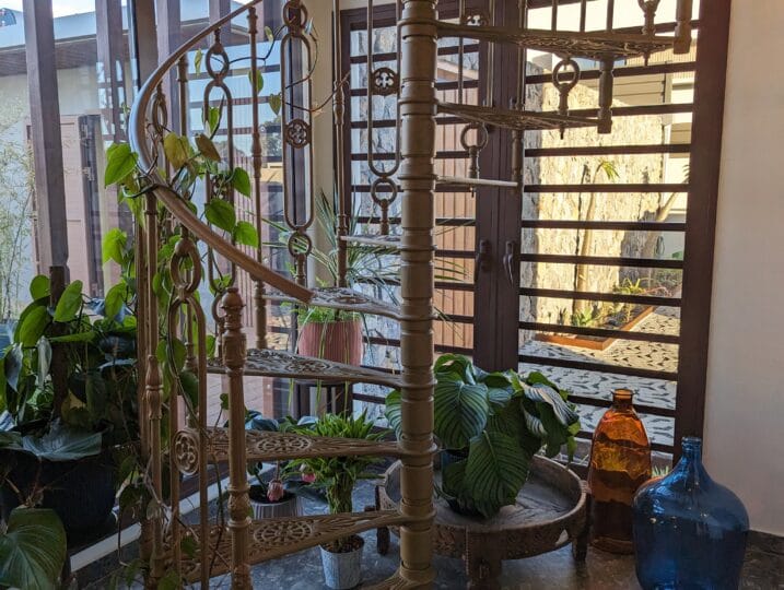 escalier maison Saint-Pierre